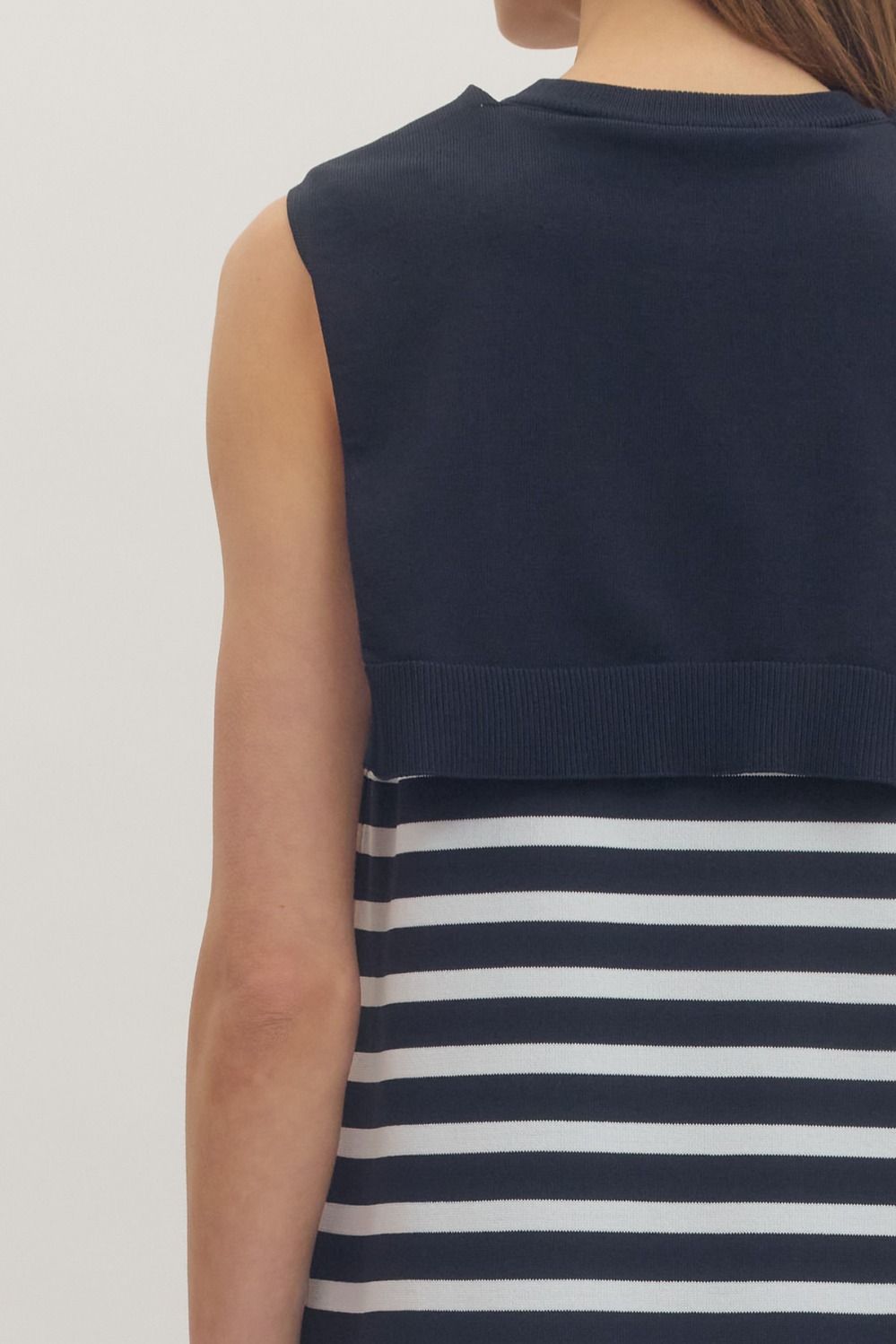 SLEEVELESS STRIPED SCARF DRESS
