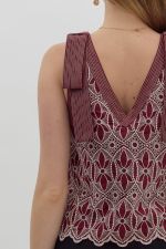 BURGUNDY EMBROIDERED TOP
