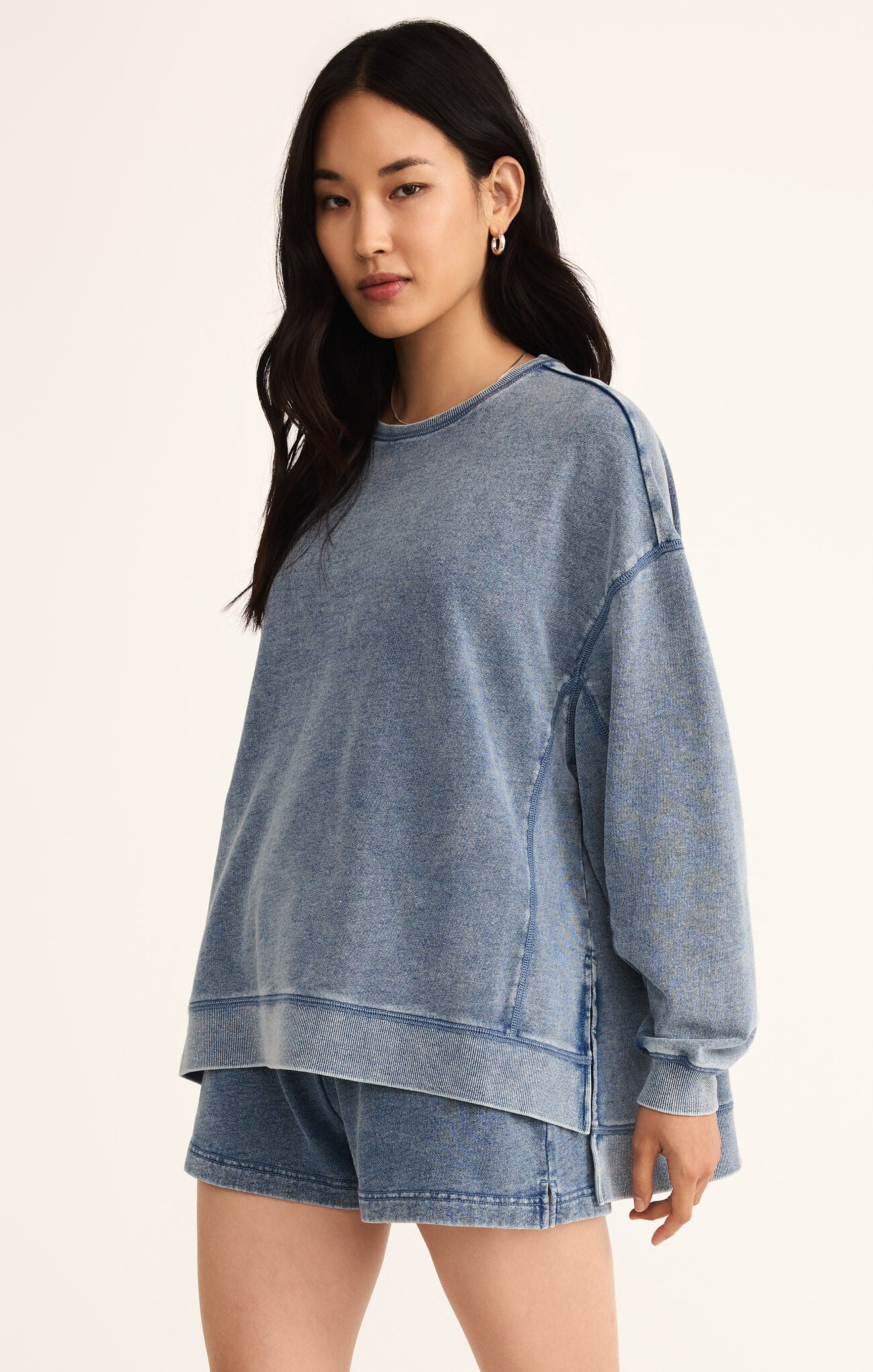 KNIT DENIM MODERN WEEKENDER - MEDIUM INDIGO