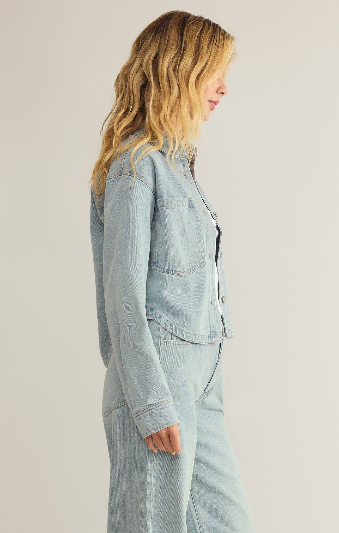 ALL DAY CROPPED DENIM JACKET